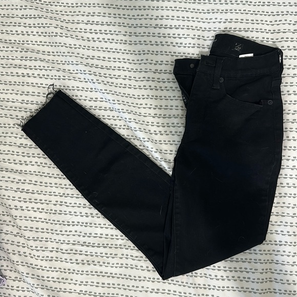 Lucky Brand Black Ankle Jeans - Picture 1 of 3